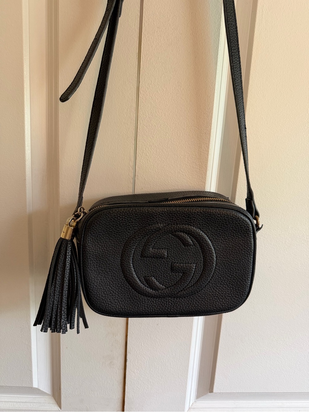 Source Unknown Black Pebbled Crossbody with Tassel